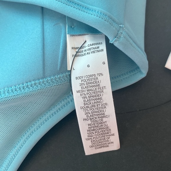 Nike Swoosh Sports Bra New with tags - Picture 4 of 4